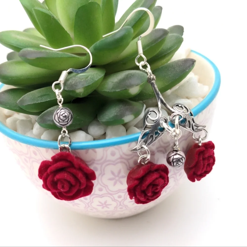 381MIDALANE Assymmetrical Flocked Red Rose Earrings